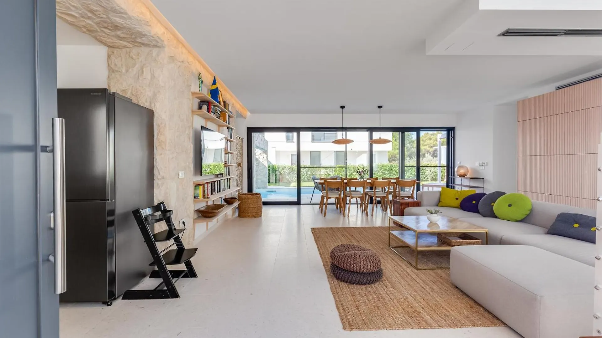 Luxury Apartment By The Sea In Scandinavian Style Kozino