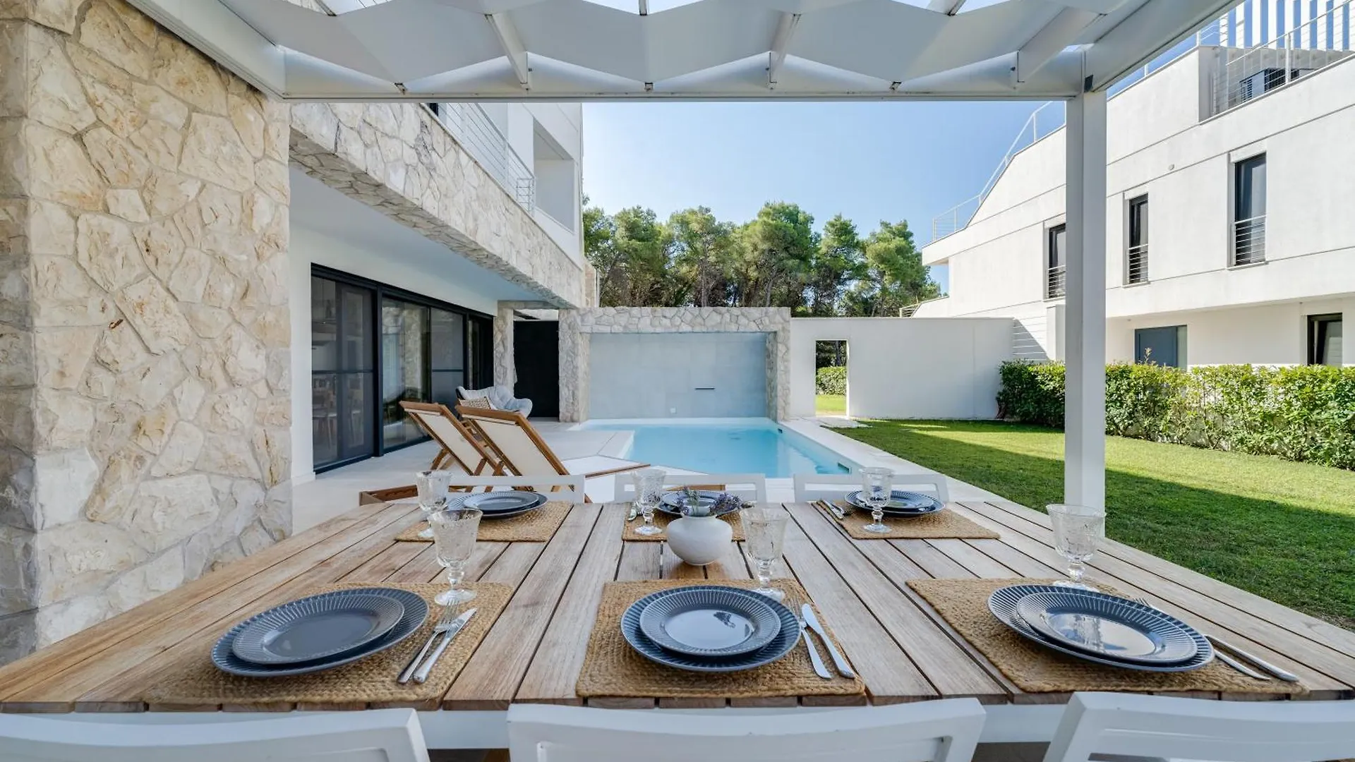 Luxury Apartment By The Sea In Scandinavian Style Kozino